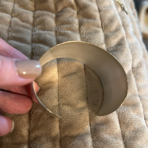 Robyn Rhodes Alice cuff - Picture 3 of 3